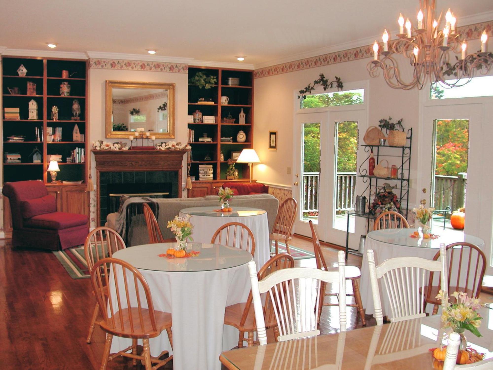 The Garden Inn Bed & Breakfast At Bee Rock Monterey Екстериор снимка
